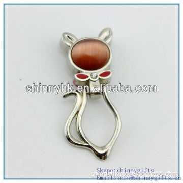2014 New cartoon design metal portable glasses hooks for sunglasses